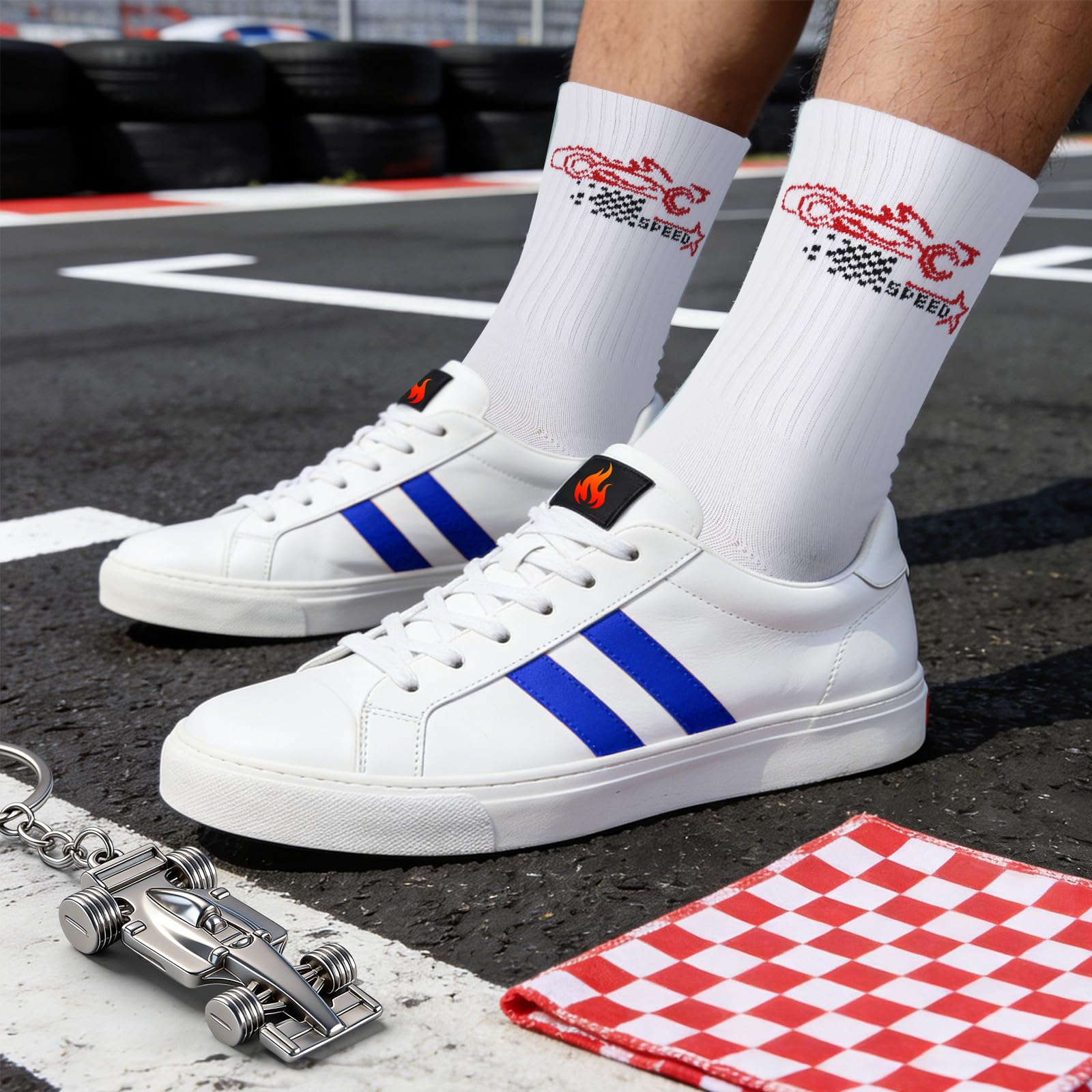 Leikedun Regalo di compleanno per gli appassionati di auto da corsa F1, calzini con ricamo f1 auto da corsa con portachiavi, regalo per la formula 1 amante