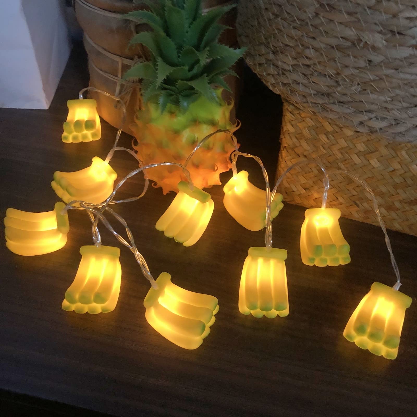 Riaxuebiy Fruit Banana String Lights 10 LED Battery Operated Lamp Hanging Lanterns Night Light for Indoor Home Patio Garden Party Holiday Decorations (1.65m/10led, Banana)