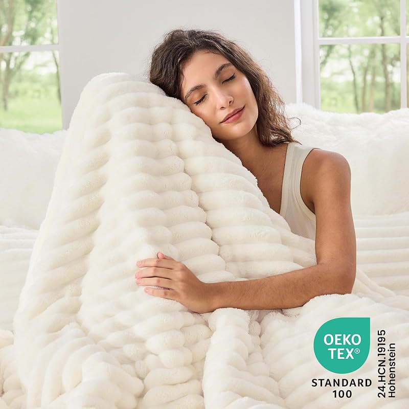 Sasttie Fluffy Queen Comforter Set, 3 PC Soft Fleece Bedding, Cream White image 5