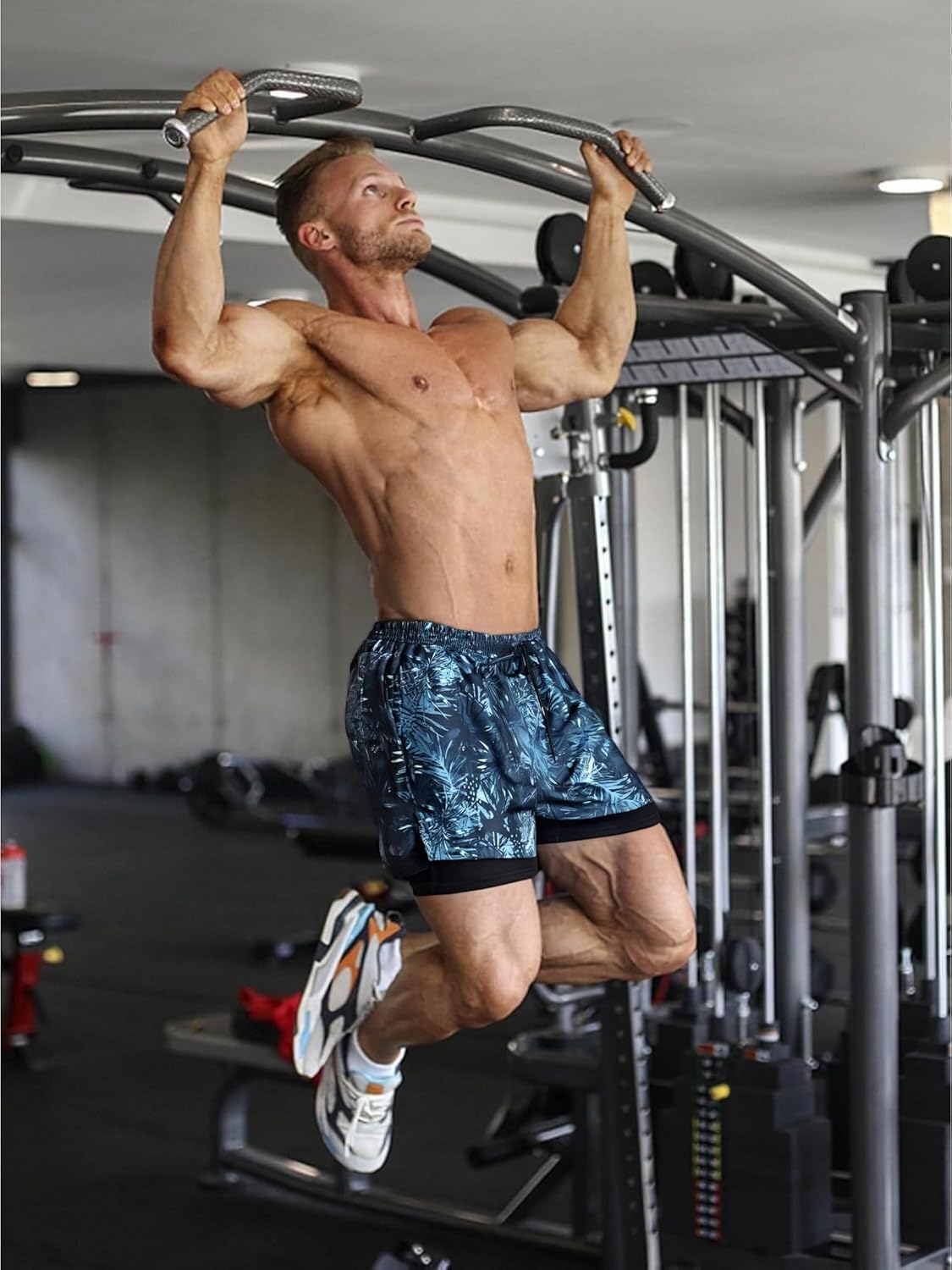 Men's 5" Quick Dry Swim Trunks Stretch Anti-Slip/Exposure Liner Vibrant Prints for Surfing Gym Beach Swimming Small Black/Gray