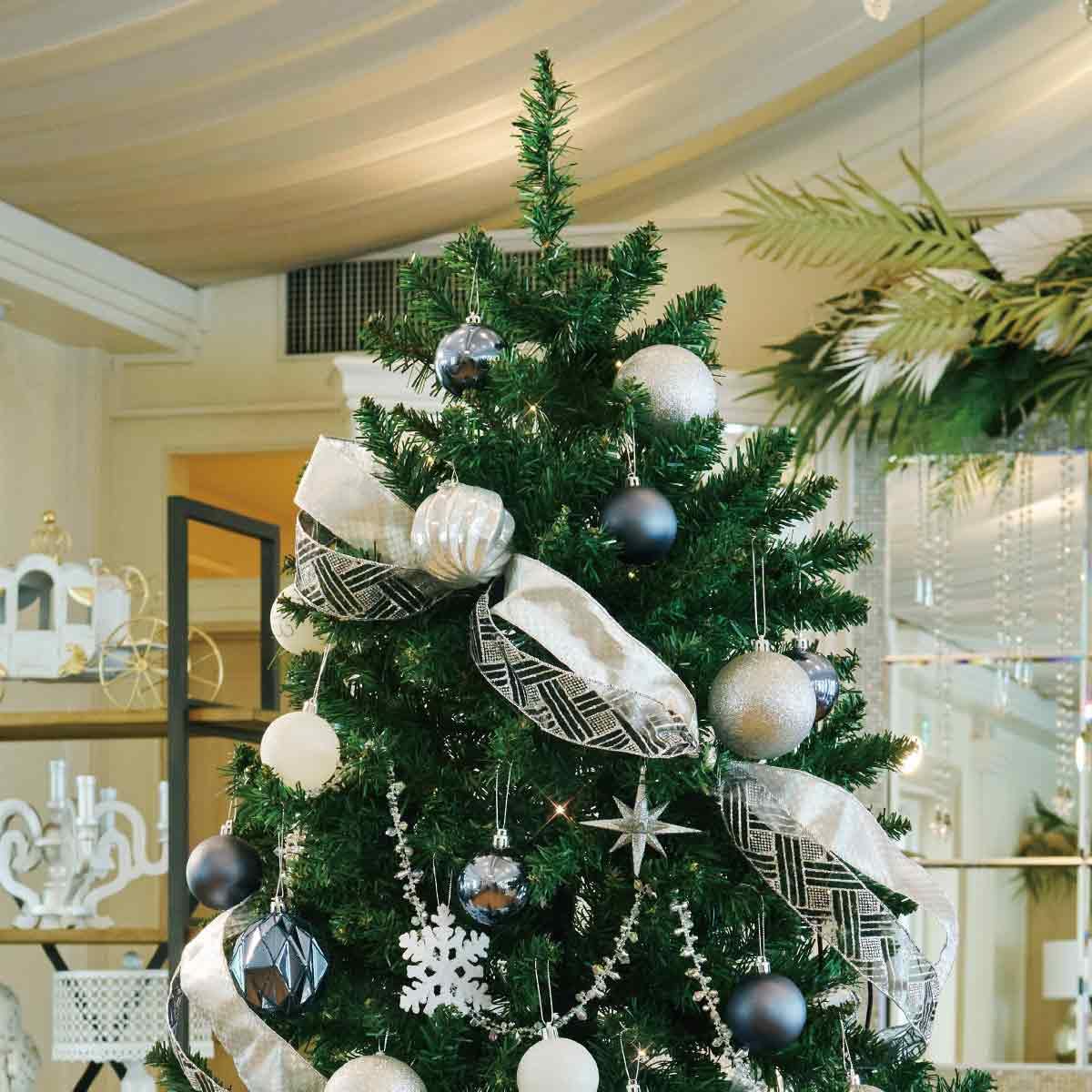 せ。　クリスマスツリー クリスマスツリー 2024