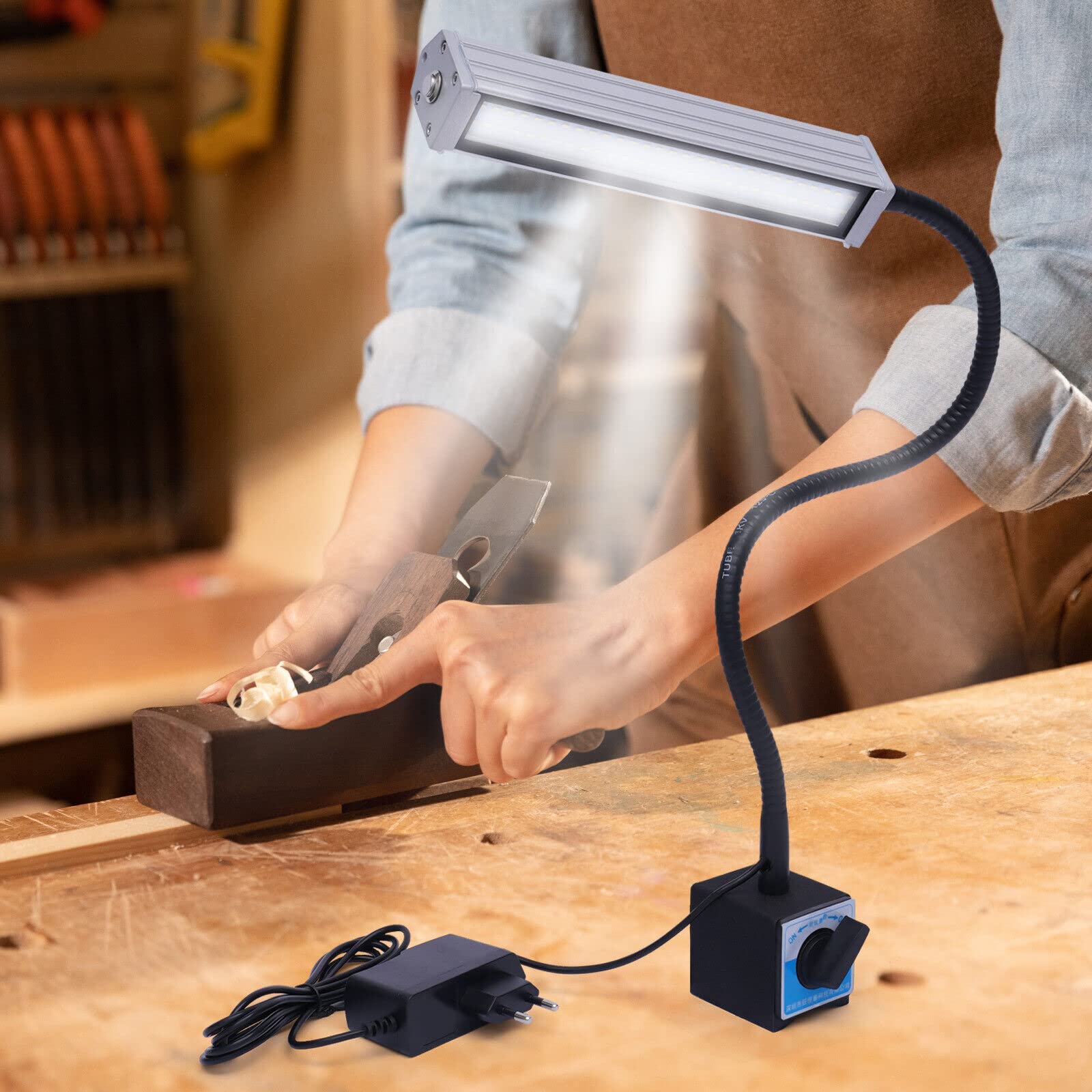 LED Lampe machine CNC Lampe de travail 10W avec magnétique base Lumière flexible Etanche Bras Lumière pour CNC machines Lampe tourner, perceuse, machine à coudre, éclairage industriel, outil lumineux