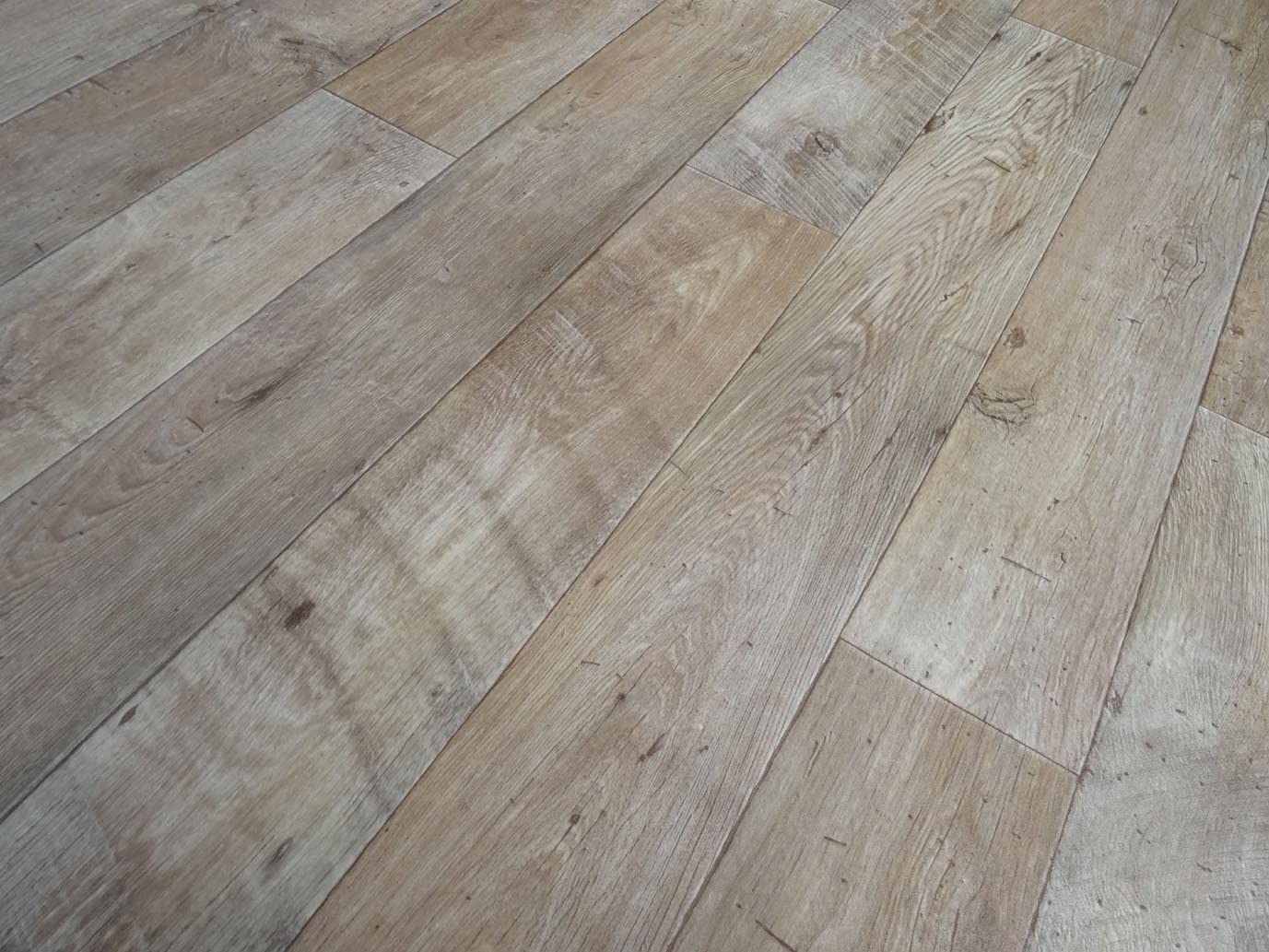 PVC Bodenbelag Vinylboden im robusten Wohn-Stil, Zuschnitt (2m breit / 2,5m lang)