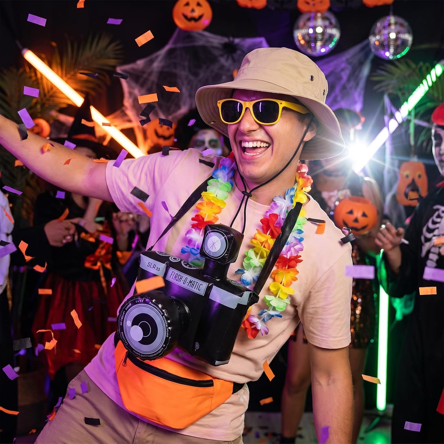5 Pcs Adult Tacky Tourist Costume Set Halloween Tourist Cosplay Accessories Funny Camera Hat Garland Sunglasses Waist Bag for Halloween Party, 80s Theme, Tropical Luau Fancy Dress Multicolor