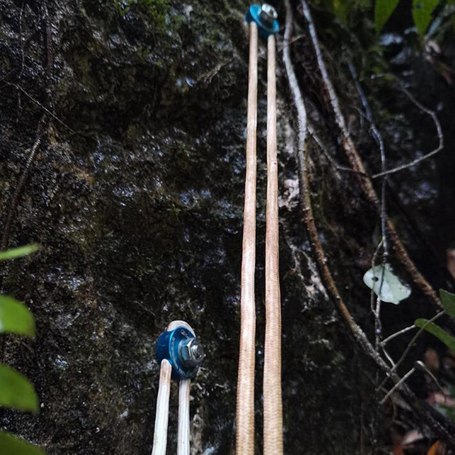 Aluminium Alloy Rock Climbing Anchor Bolt Hanger Plate 12KN with Rope