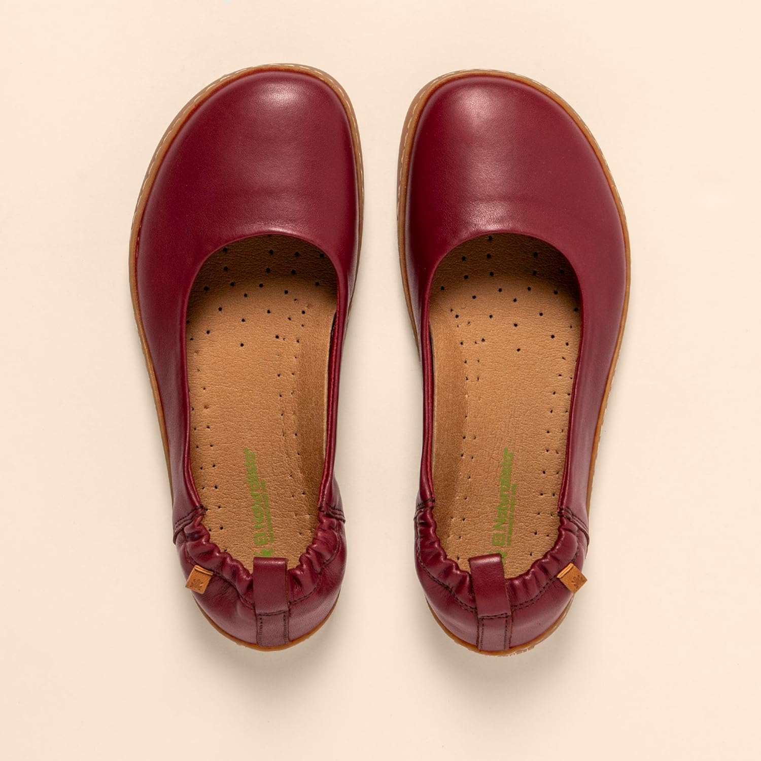 El Naturalista Women's Flat Sneaker