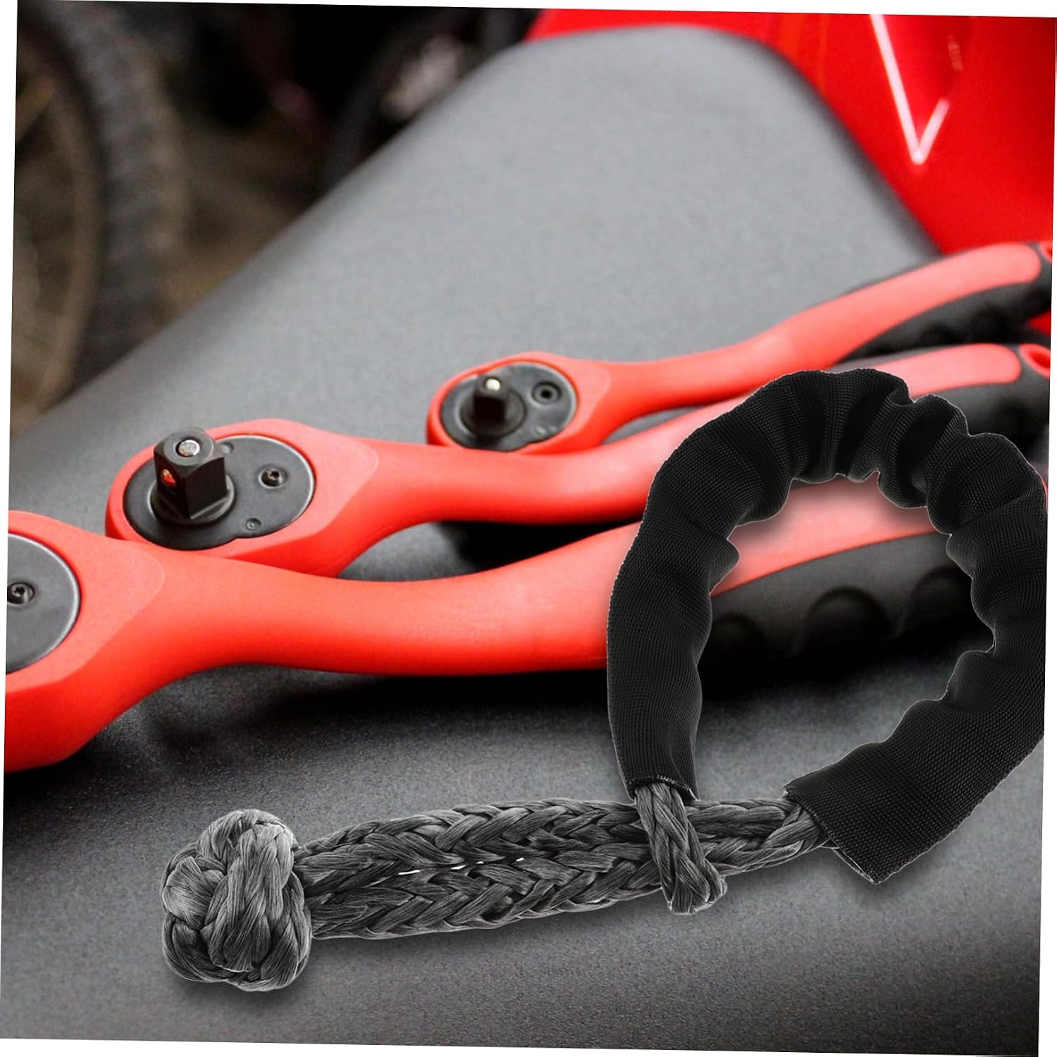 Gatuida Soft Shackle for Tow Rope Tow Shackles Tow Strap Shackles Tow Strap Safemend Security + Synthetic Rope Shackles Tow Hook Connector Shackles Strap Flexible Uhmwpe Winch, 55X0.9CM, Black