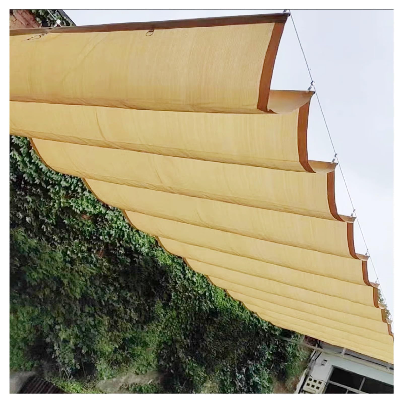 Voile d'ombrage rétractable en vague pour pergola de jardin