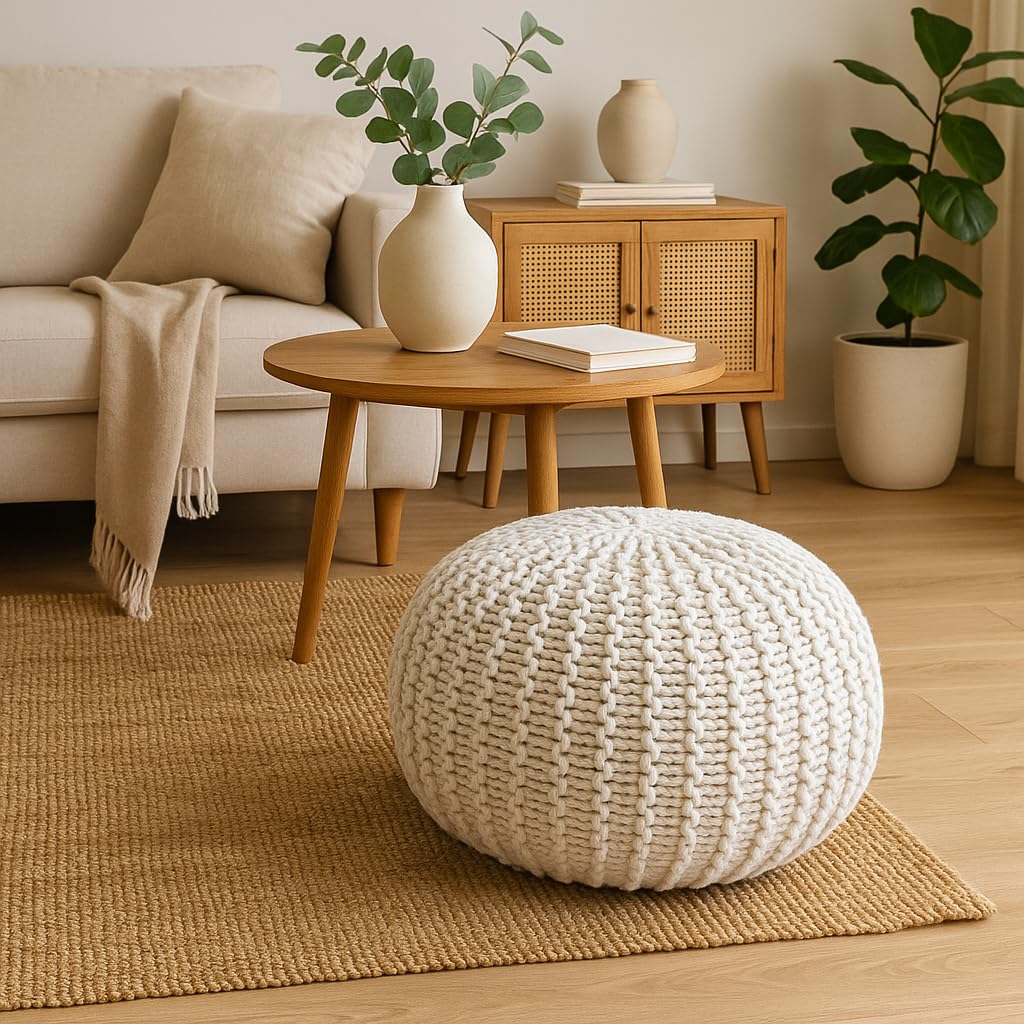 Pouf Ø 55 cm Strickhocker Sitzpouf Bodenkissen, nachhaltig, vegan, fair gehandelt, 150 kg belastbar, modern, für Wohnzimmer, Schlafzimmer & Kinderzimmer, in Schwarz, Grau, Weiß, Beige (naturweiss)