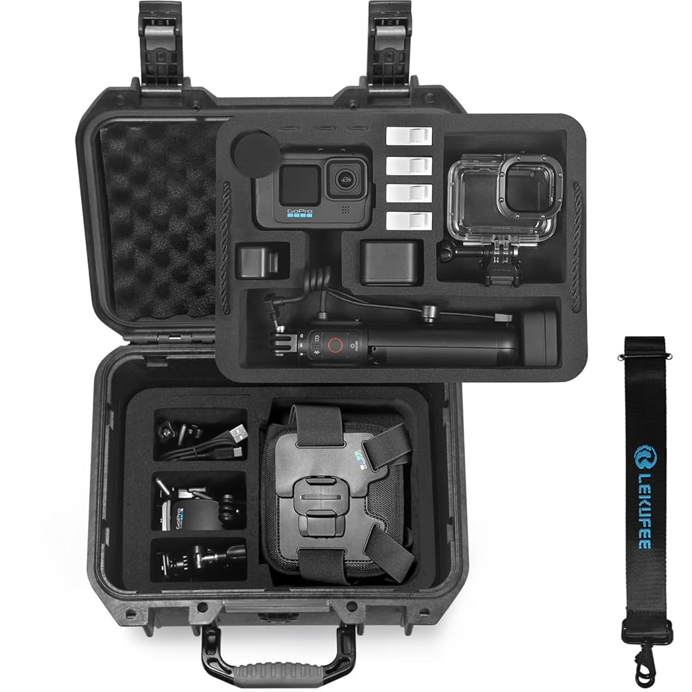 GoPro - GoPro HERO+ MicroSD 64GB その他 防水ケース等パーツ付き GoPro Hero Bundle with 64GB microSD and Carrying Case