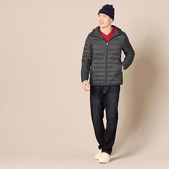 Amazon Essentials Men's Lightweight Water-Resistant Packable Hooded Puffer Jacket