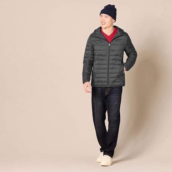 Amazon Essentials Men's Lightweight Water-Resistant Packable Hooded Puffer Jacket