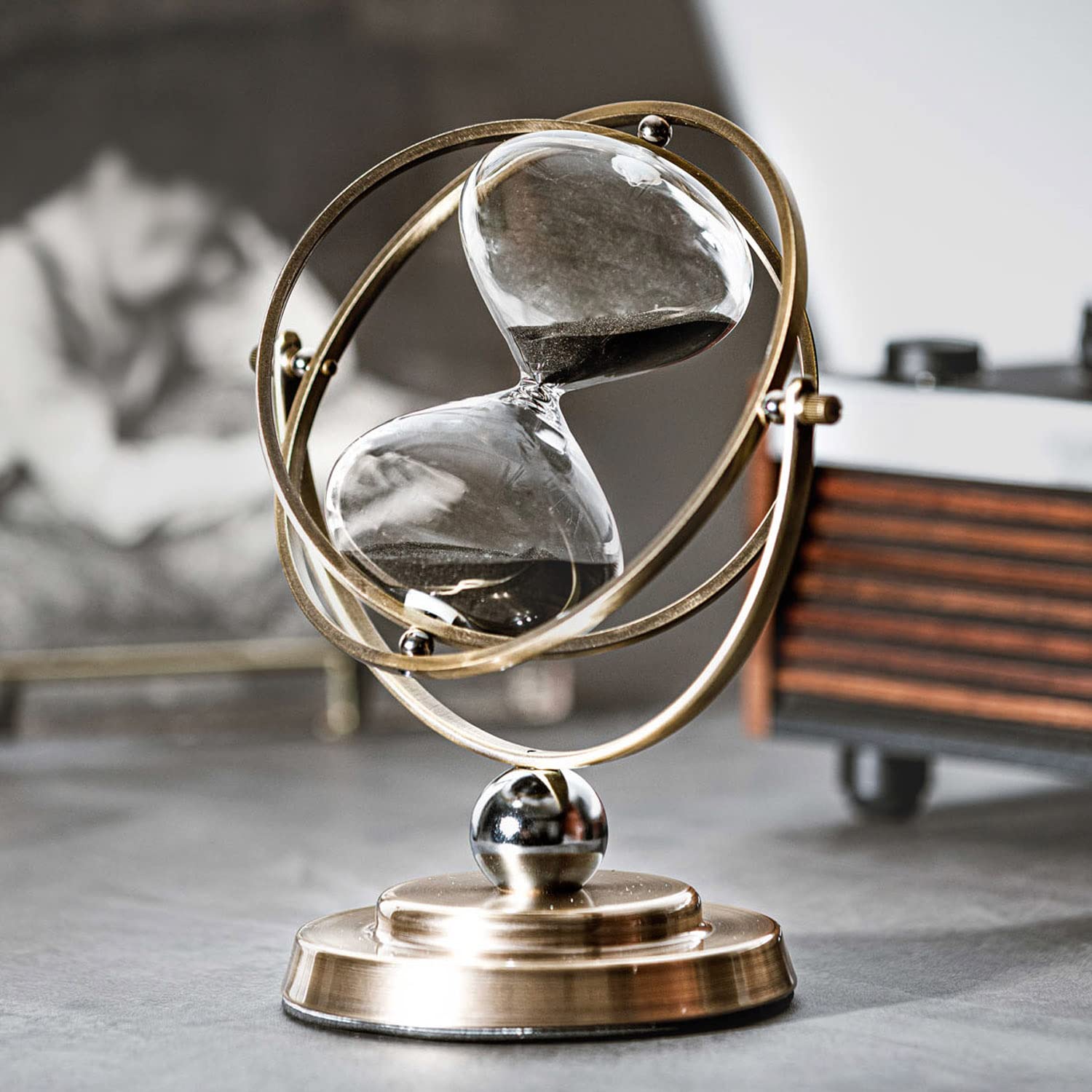 Samlong Large Hourglass Timer 60 Minute Sand Clock, 720° Rotating Metal Sand Timer Vintage Home Décor, 9.5 Inch Bronze Hour Glass with Black Sand