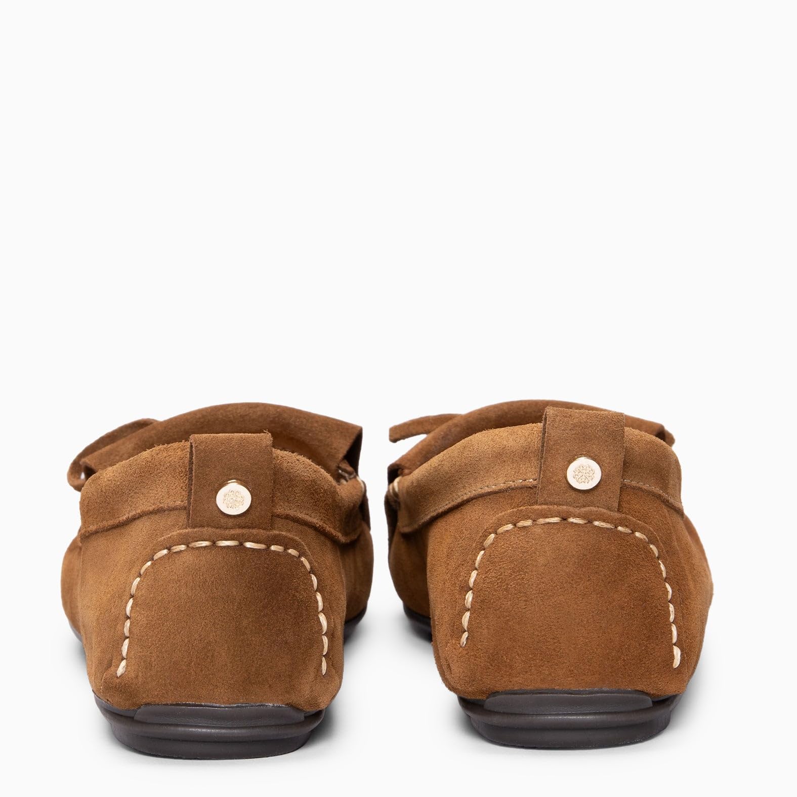 miMaO.Mocasines Planos de Ante con Plantilla extraíble. Fabricados en España