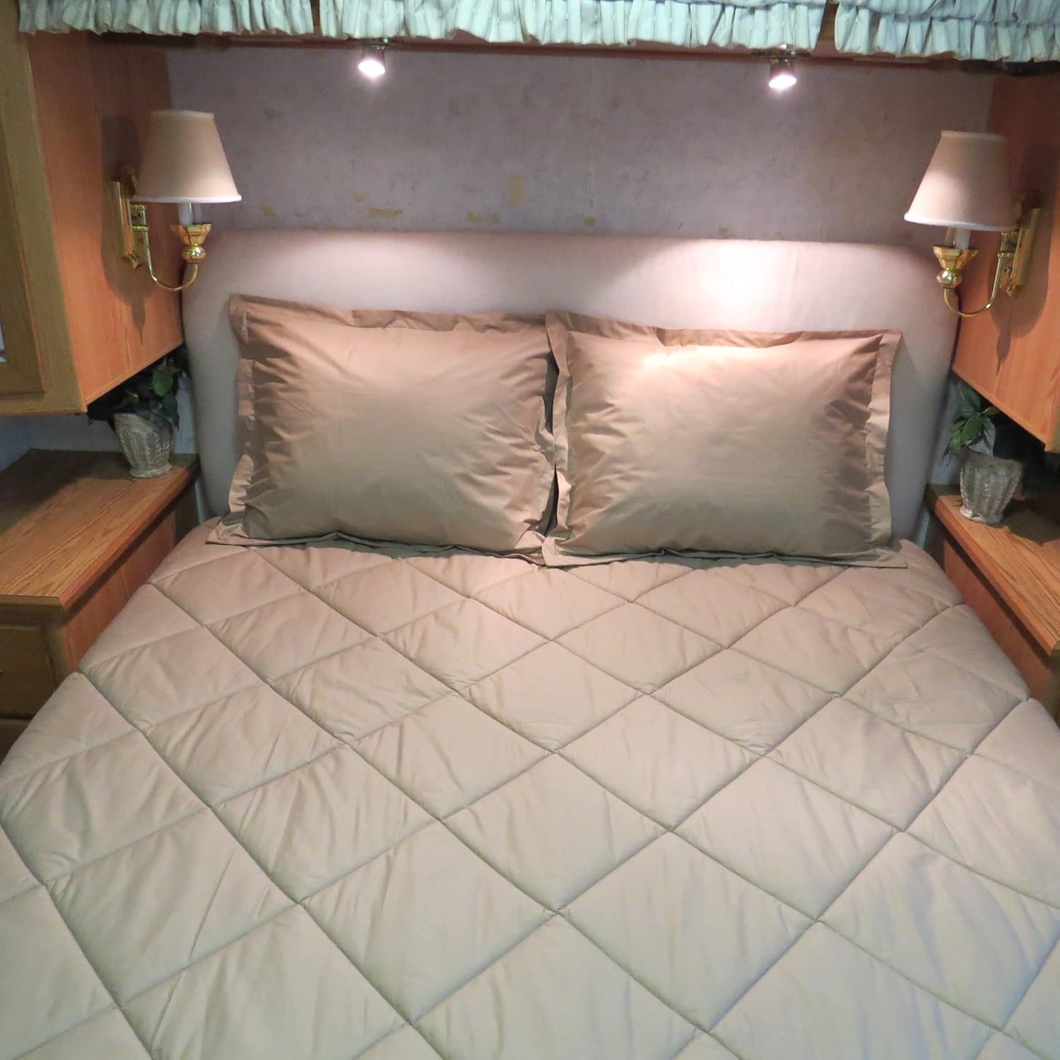 AB Lifestyles Short Queen RV Quilted Fitted Bedspread with