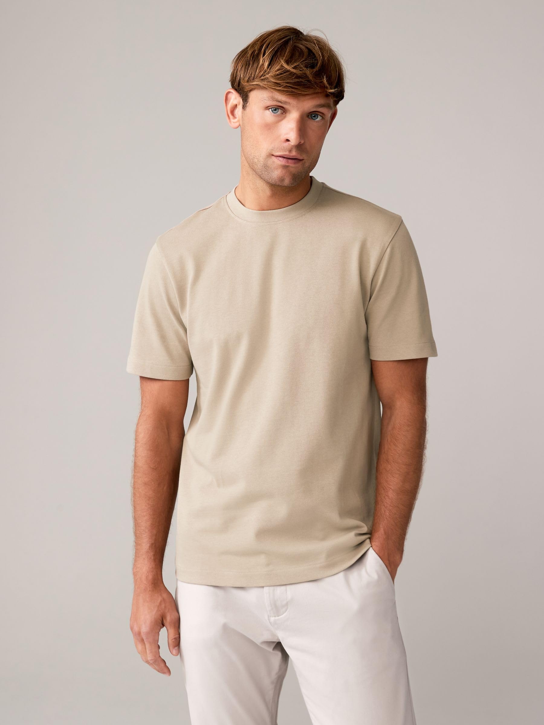 NEXT Hombres Pack de 3 Camisetas de Corte estándar y Tejido Grueso