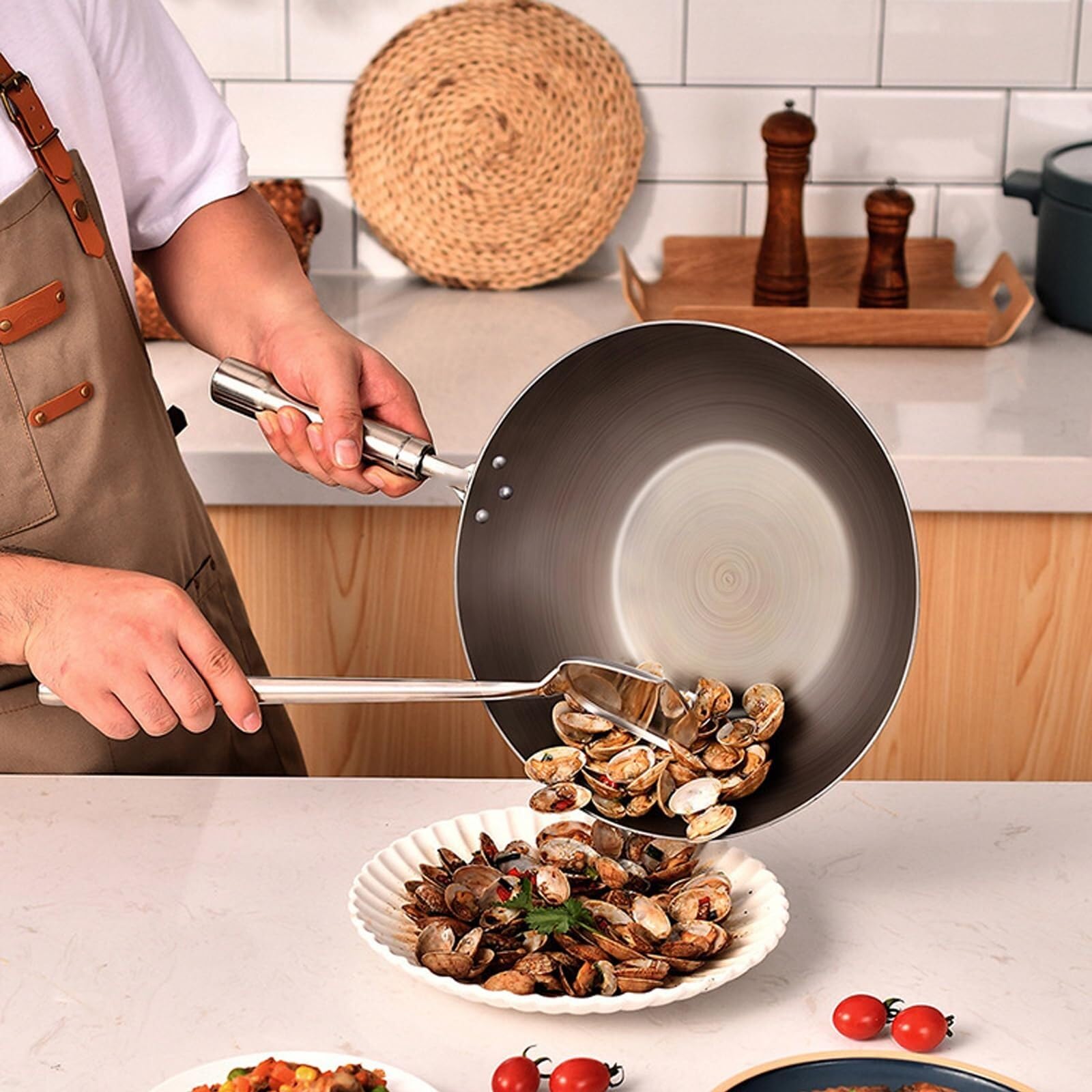 Amazon | チタン中華鍋、チタンノンスティック中華鍋と炒め鍋、ガラス