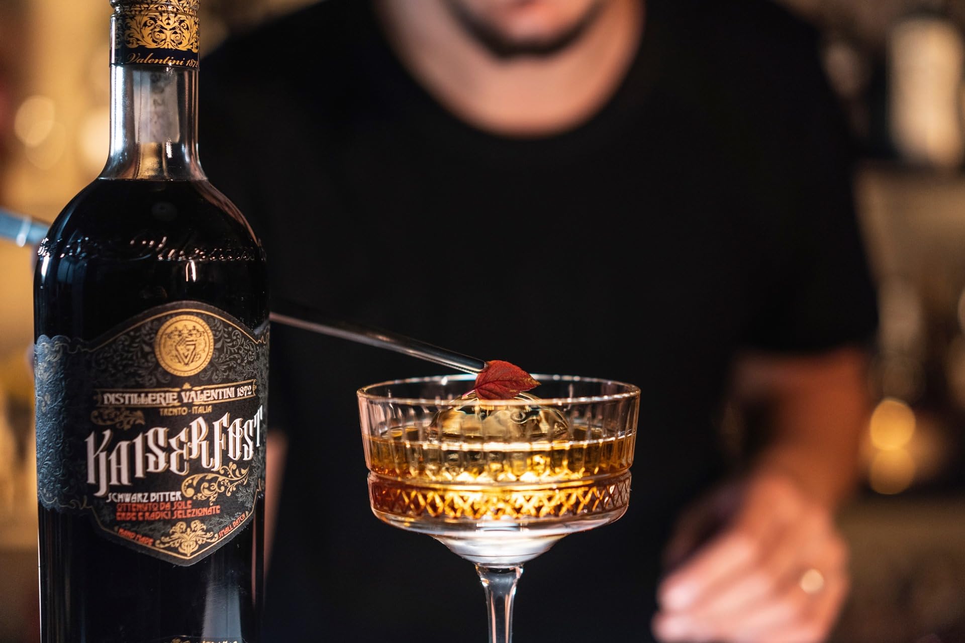Amaro Kaiserfost, Liquore Alpino Premium alle Erbe, Digestivo Artigianale Italiano