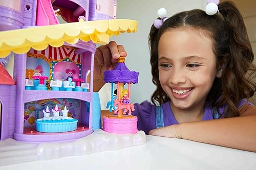 Miniatura 2 de Polly Pocket Parque temático Rainbow Funland, 3 paseos, 7 áreas de juego, muñecas Polly y Shani, 2 unicornios y 25 accesorios sorpresa (30 piezas de