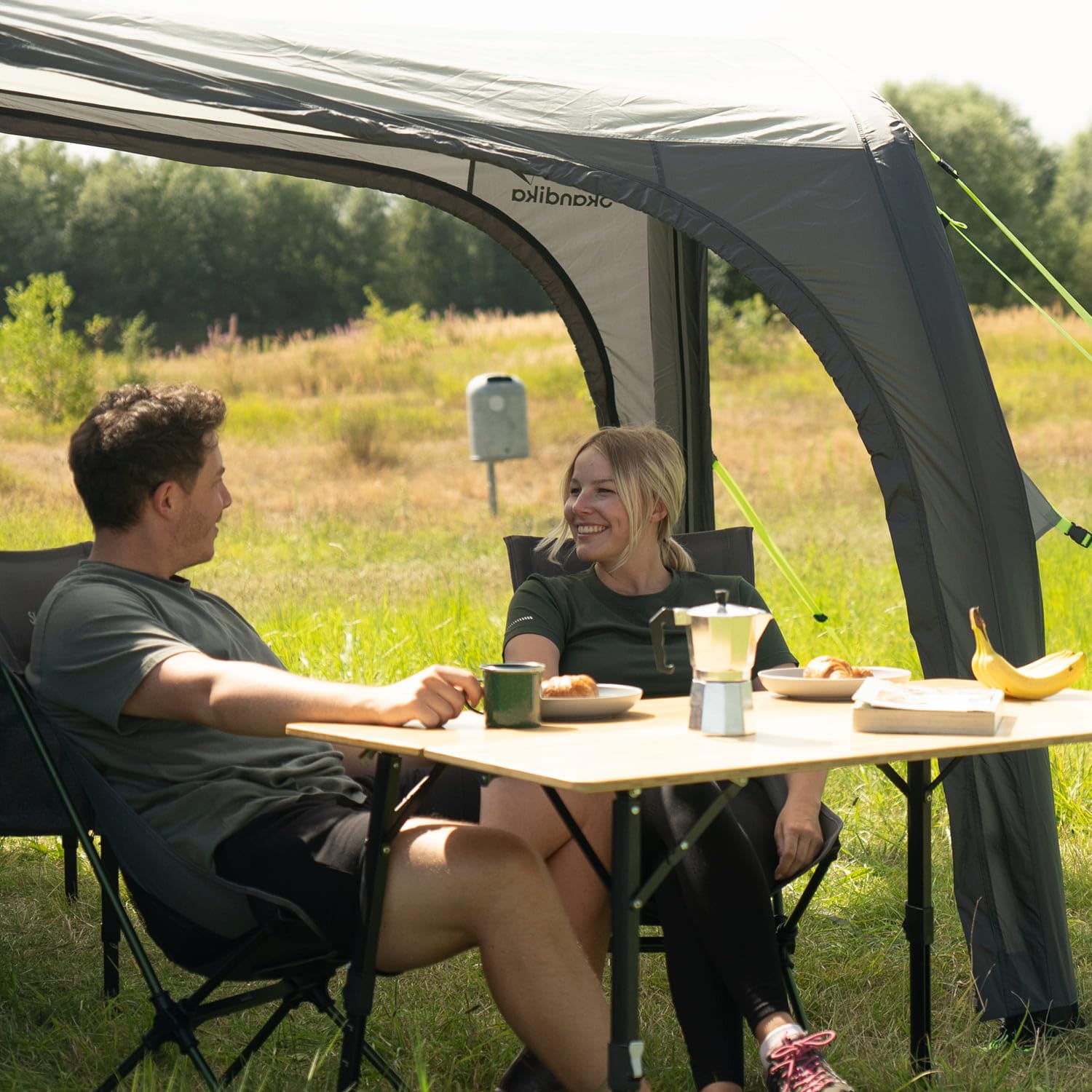 Skandika Auvent Vika Air Van 260 | Auvent Gonflable, Caravan Tarp, Voile d'ombrage UV 50+, Colonne d'eau 3000 mm | pour Camping-Car, Caravane, Minibus, Bus