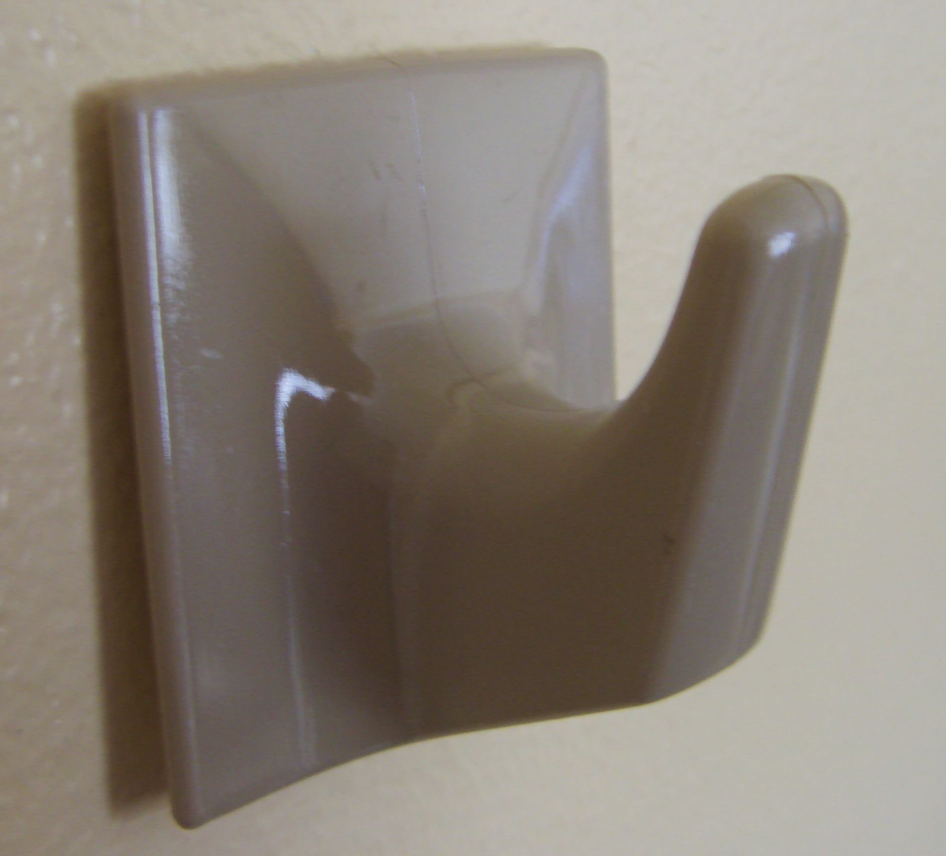 Holland Plastics Brown Pair Of Light Self Adhesive Hooks - Ls58-Square Shaped-Ideal For Heavy Duty Type Blind/Fly Curtain/Strip Blind Original