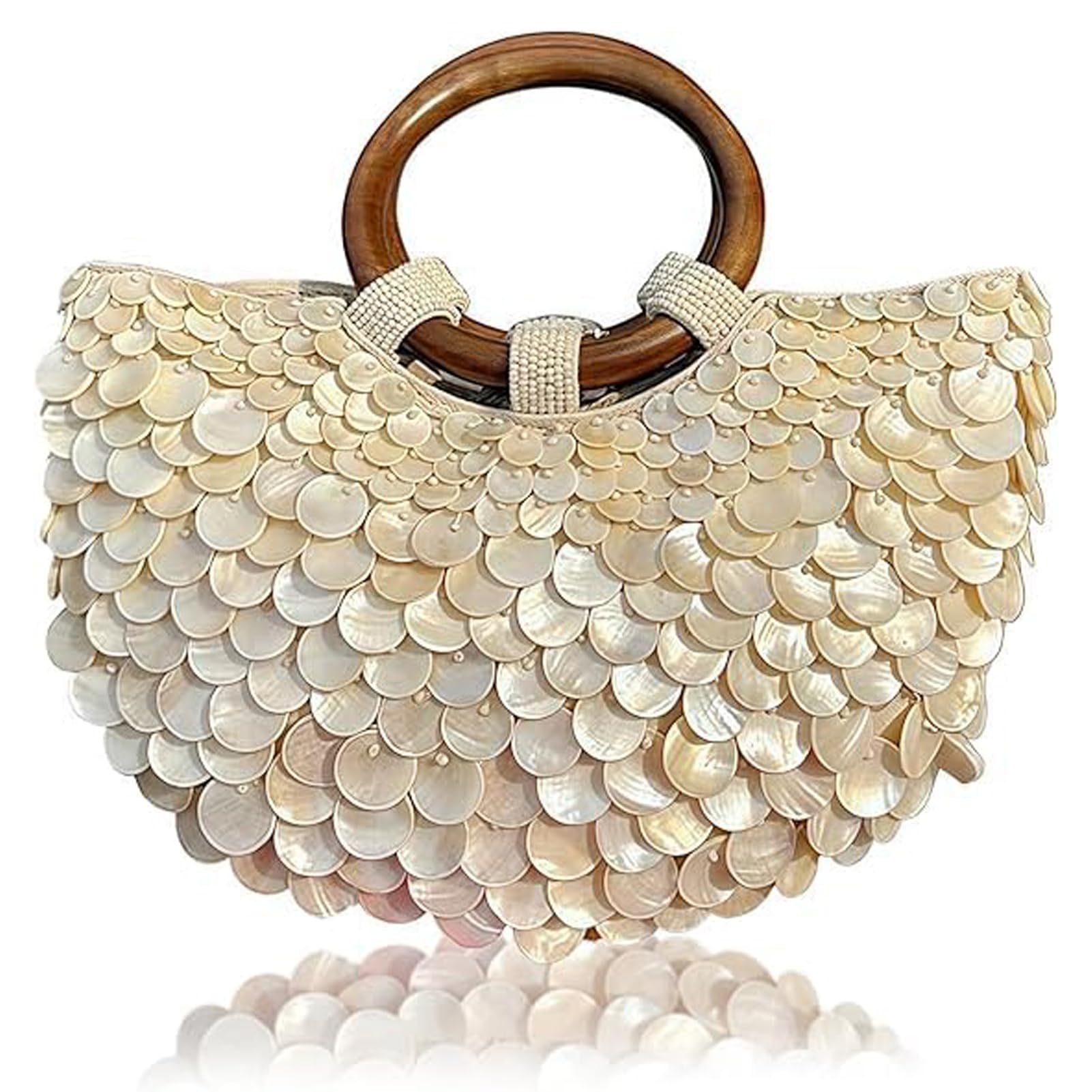 Bolso de conchas imprescindible para el verano. Los bolsos Exquite de moda son para mujeres. Bolsos de conchas tejidas adecuados para la playa,