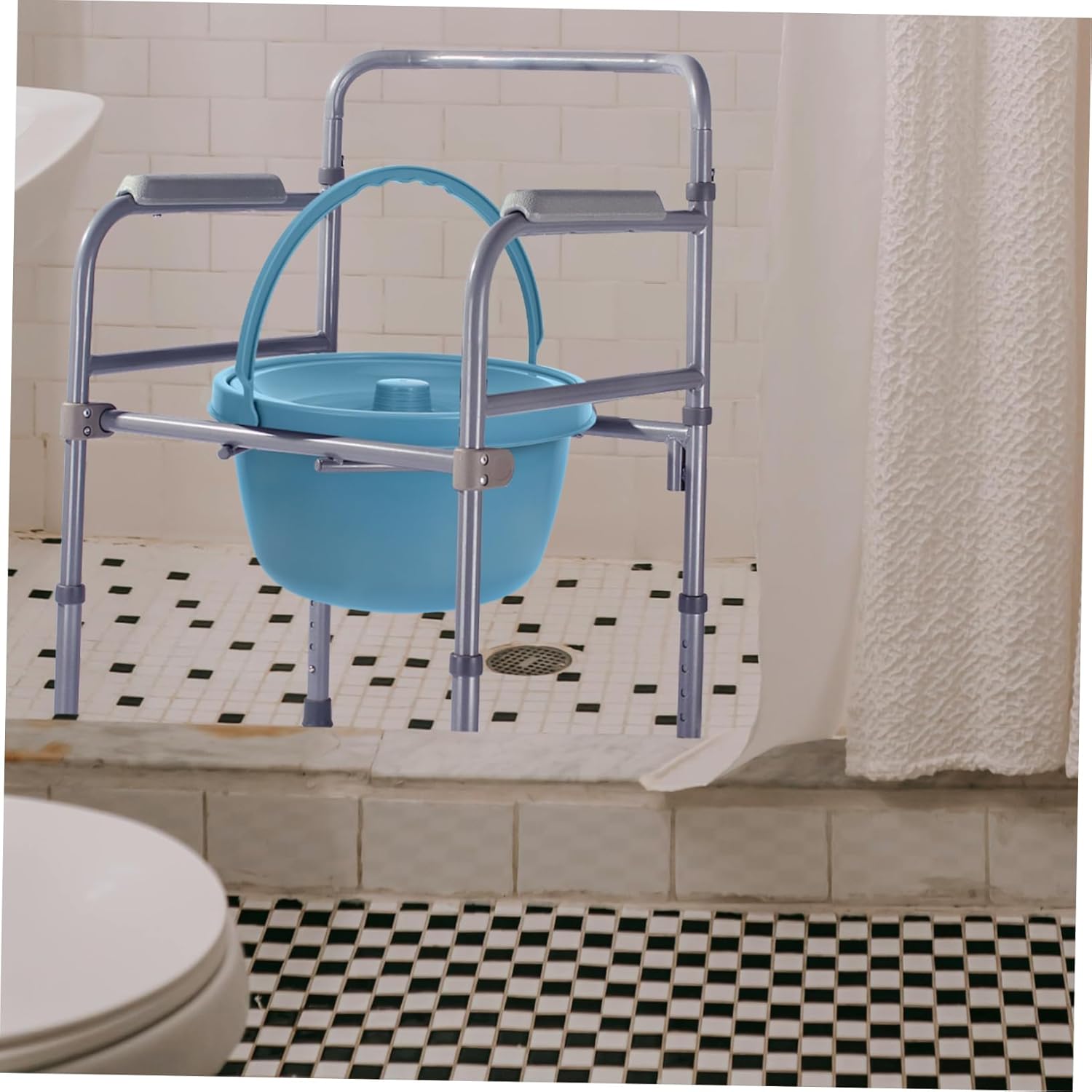 Bedside Commode Urinal Pot with Lid Leakproof Portable Toilet for Women Men Boy Girl Elderly Disabled Use Prevents Odors