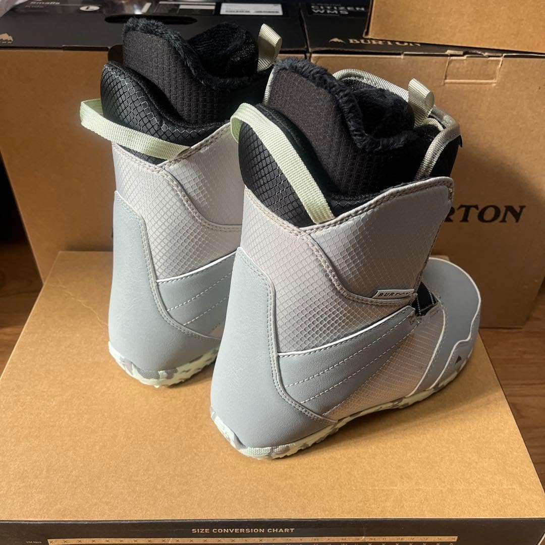 Burton ZIPLINE ボードブーツ グレー 22センチ 新品未使用 Burton Burton ZIPLINE ボードブーツ グレー 22センチ 新品未使用 Burton