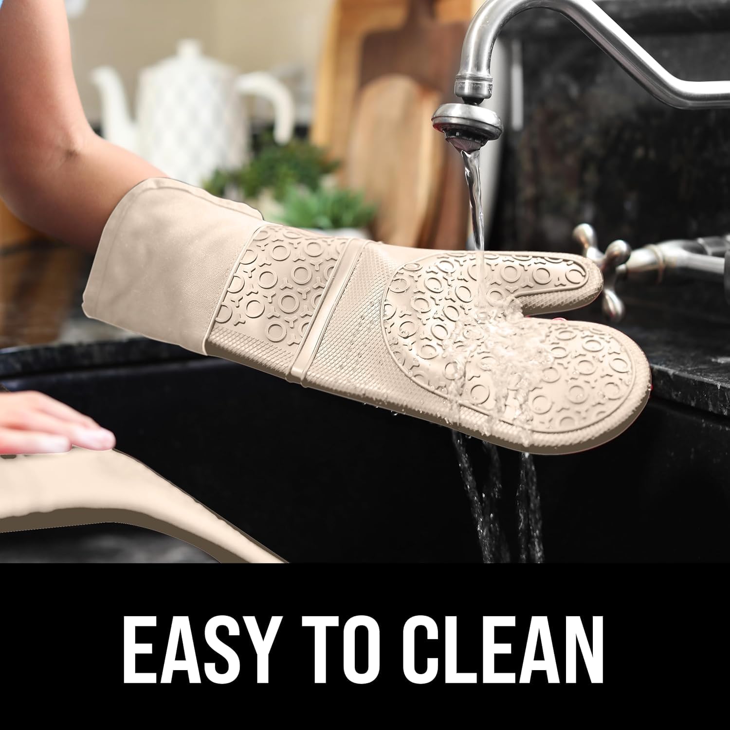 HOMWE - Manopla de horno de silicona profesional extralarga, guantes de horno con forro acolchado, resistentes al calor, guantes flexibles para horno, beige, 1 par, 14.7 pulgadas