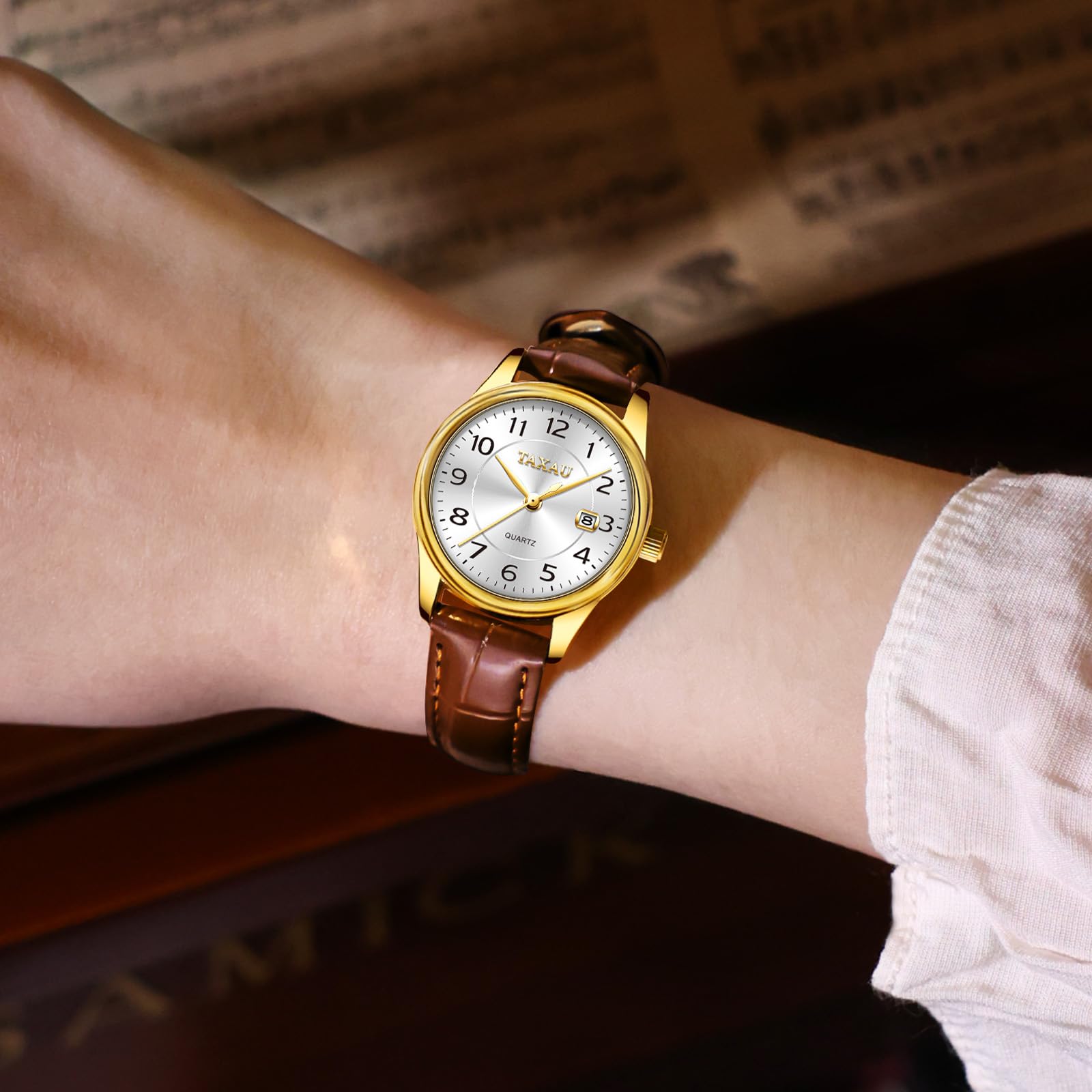 Taxau Damenuhr Lederarmband Analog Quarz–Elegante Armbanduhr Damen mit Datumsanzeige, Kleine 28mm Damen Uhr, 3Bar Wasserdicht,Klassisches Design Geschenke für Frauen