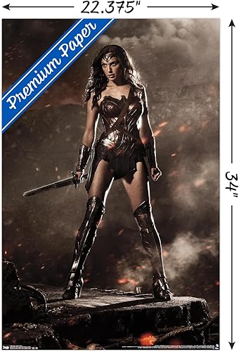 Miniatura 3 de Trends International DC Comics Movie-Batman v Superman-Wonder Woman Wall, 22.375 x 34 pulgadas, paquete de póster y clip premium Paquete de póster