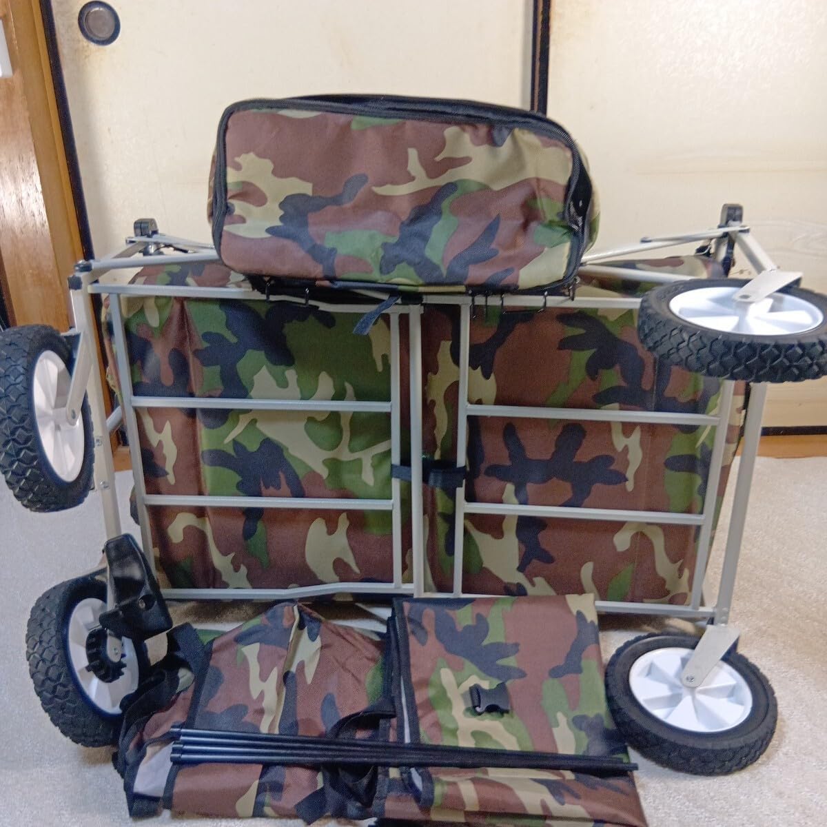 屋根付き 折りたたみ 耐荷重100kg 保冷バッグ付 軽量 頑丈 持ち運び便利 アウトドア 【ソレノイド】 キャンプ用品