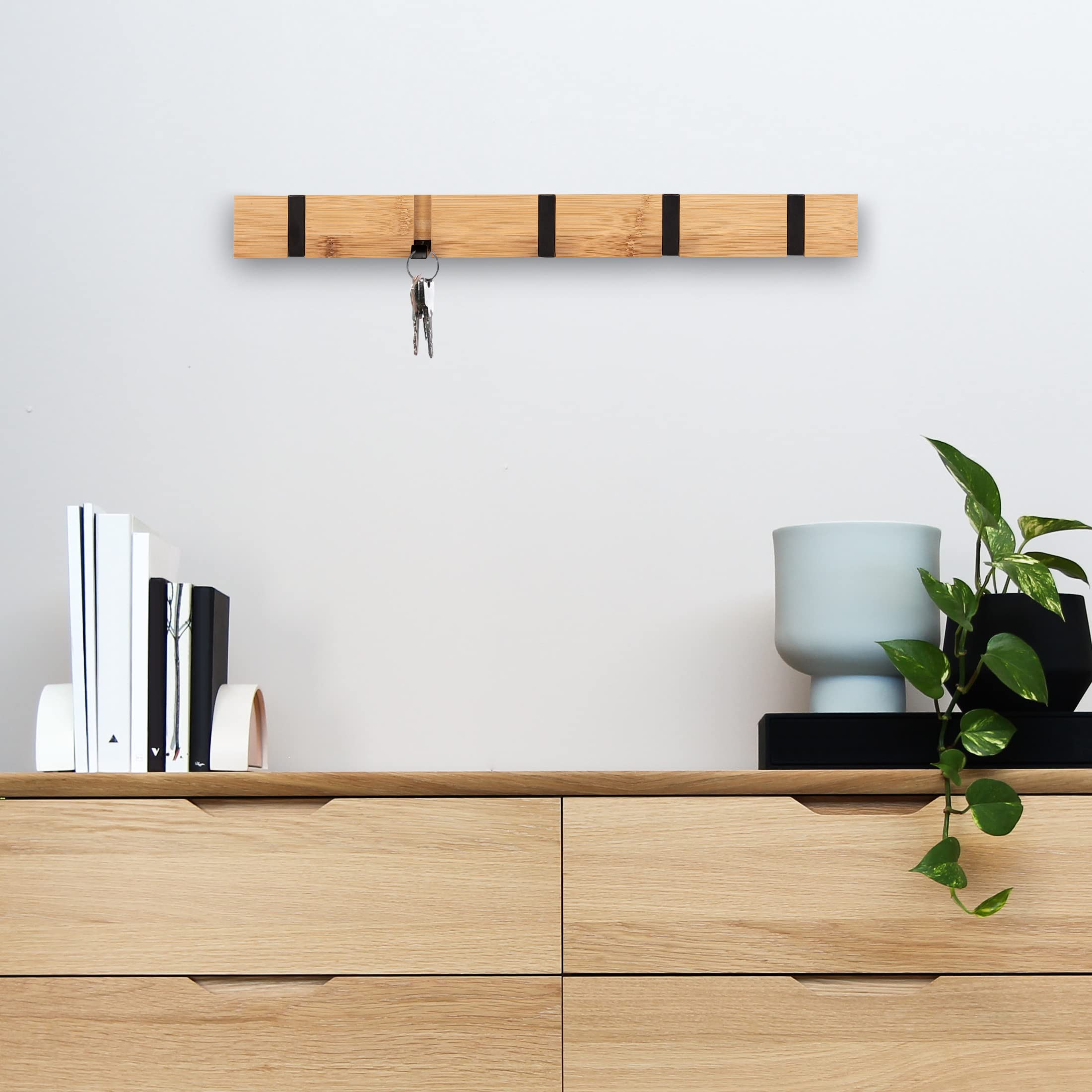 ONVAYA Garderobenhaken | Bambus | Wandgarderobe in modernem Design |  Garderobenleiste aus Bambus-Holz | Kleiderhaken ausklappbar | Hakenleiste |  Garderobenleiste : Amazon.de: Kche, Haushalt & Wohnen