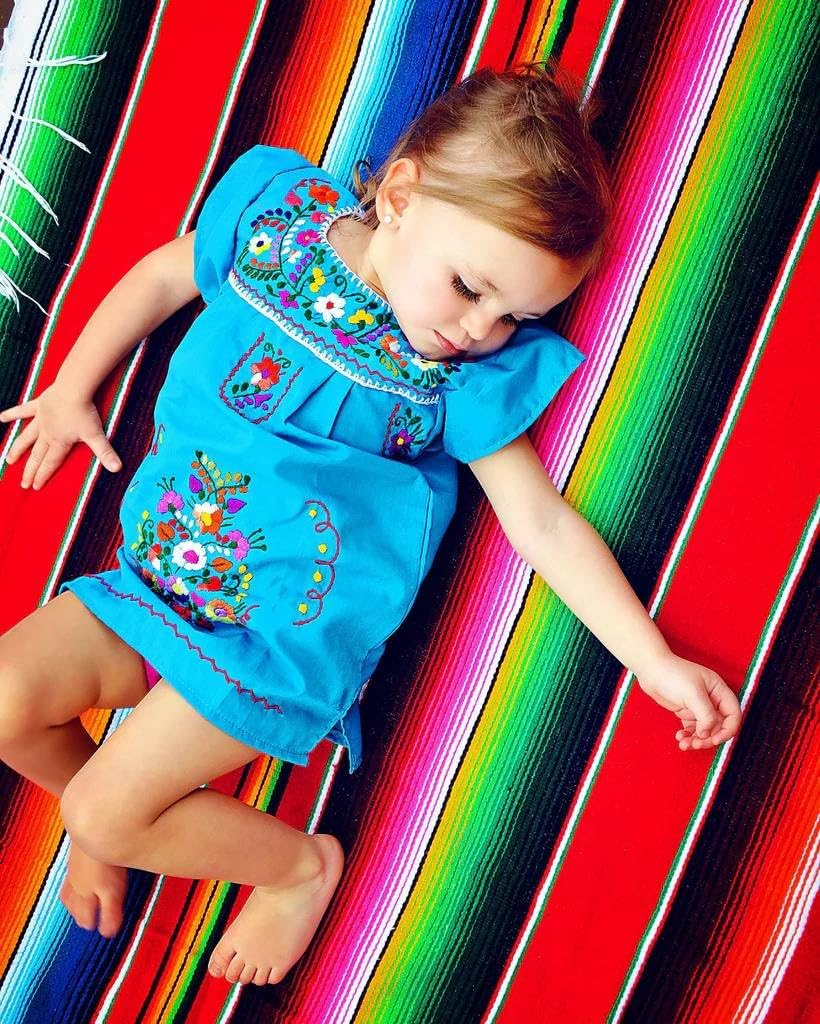 Del Mex Authentic Mexican Serape Blanket – Extra Large 82" x 58" Handwoven Traditional Tablecloth – Thick Throw for Beach, Yoga, Camping, and Home Decor – Made in Mexico (Red)