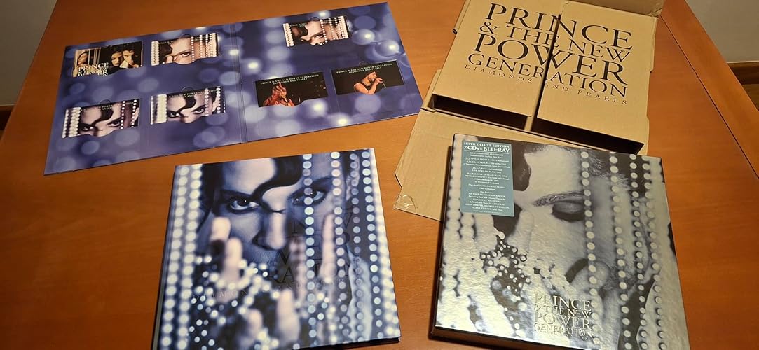 Diamonds And Pearls Super Deluxe Edition (Limited 7CD + Blu-ray