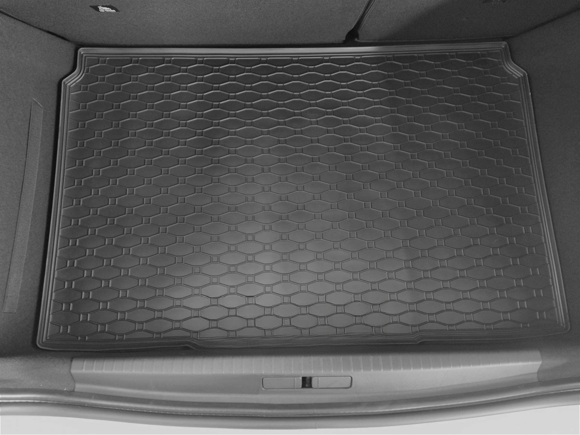 ilTappetoAuto by Fabbri 3-60B-826098 - Tappeto in Gomma su Misura per Bagagliaio Auto Compatibile con Opel Corsa F, Peugeot 208