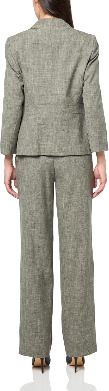 Le Suit Womens Jacket/Pant Suit - Image 2