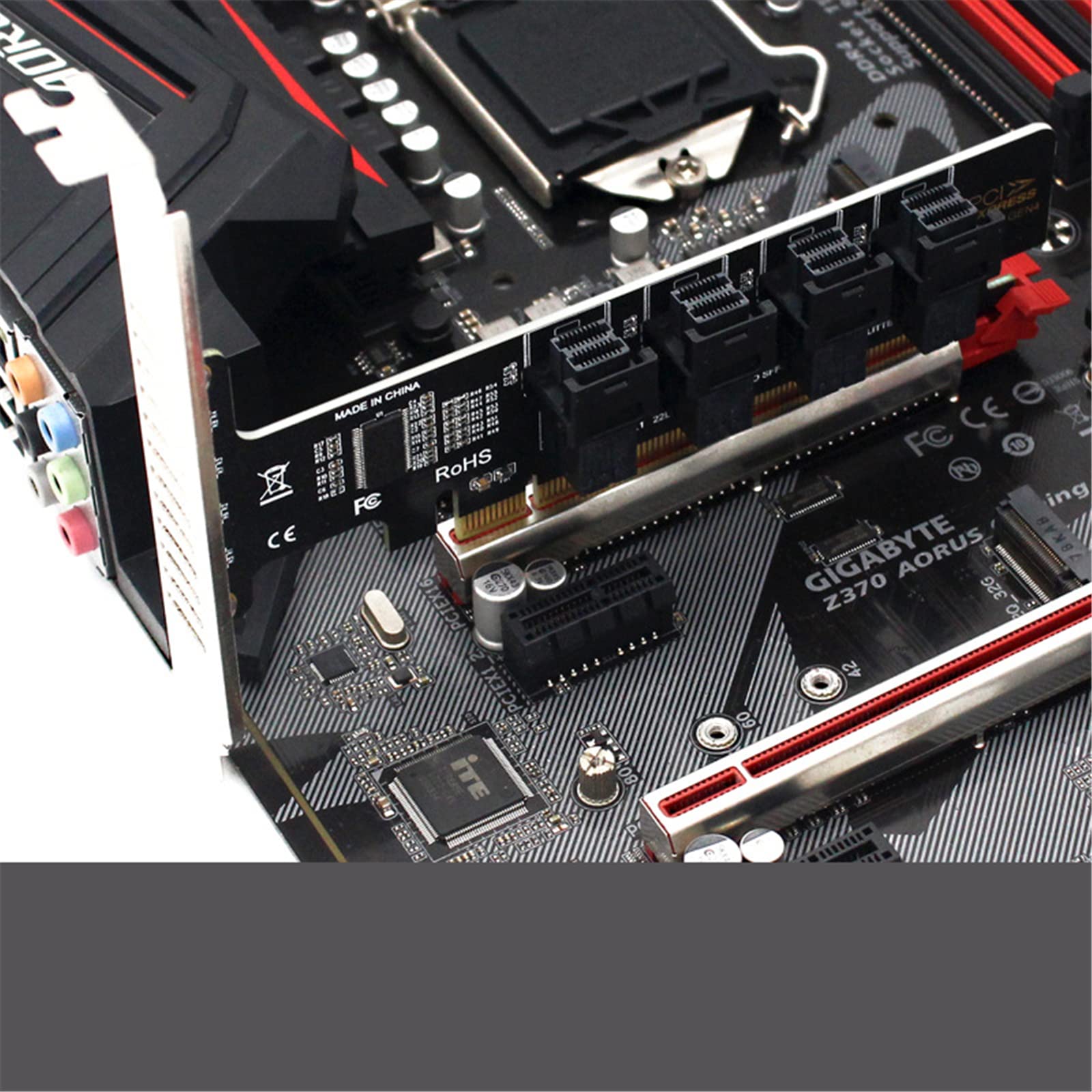WANGCL Karta przejściowa PCIe 4.0 na U.2 High Speed PCIe X16 do 4-portowego konwertera NVME SFF8643 SFF8639