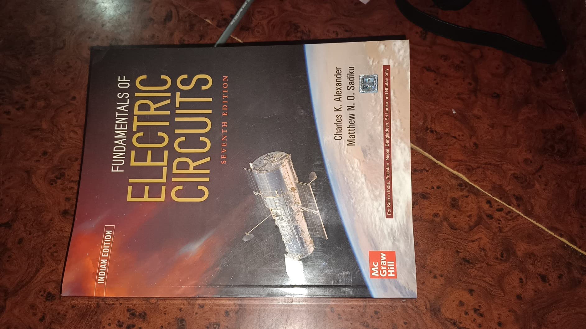 Fundamentals Of Electric Circuits 7th Ed