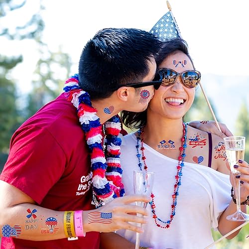 Miniatura 5 de HOWAF Más de 100 tatuajes temporales del 4 de julio  Bandera de Estados Unidos, suministros de fiesta rojo, blanco y azul, decoraciones del 4 de