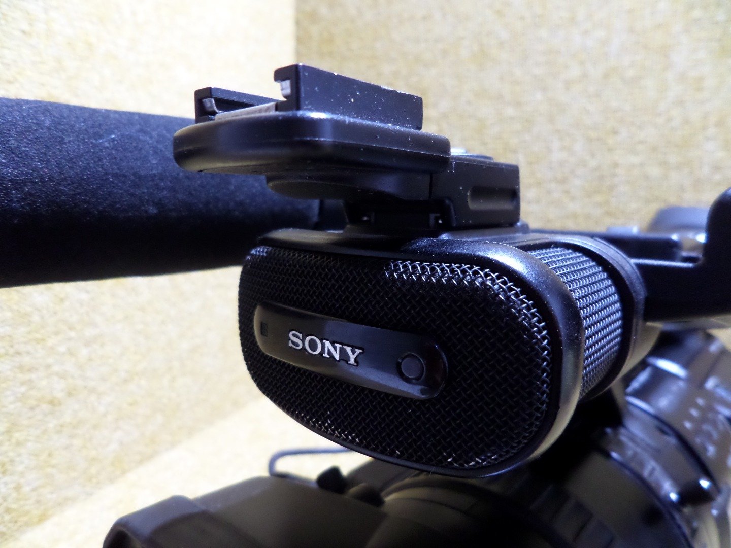 Sony Pro HVR-Z1 Digital Camcorder: Amazon.co.uk: Electronics & Photo