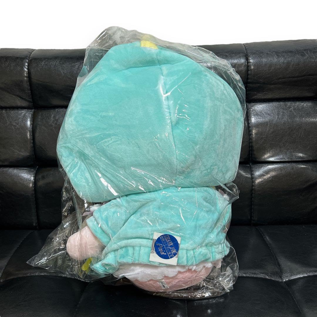 Amazon.co.jp: 角巻わため 100万人記念 パジャマ ぬいぐるみ : おもちゃ 