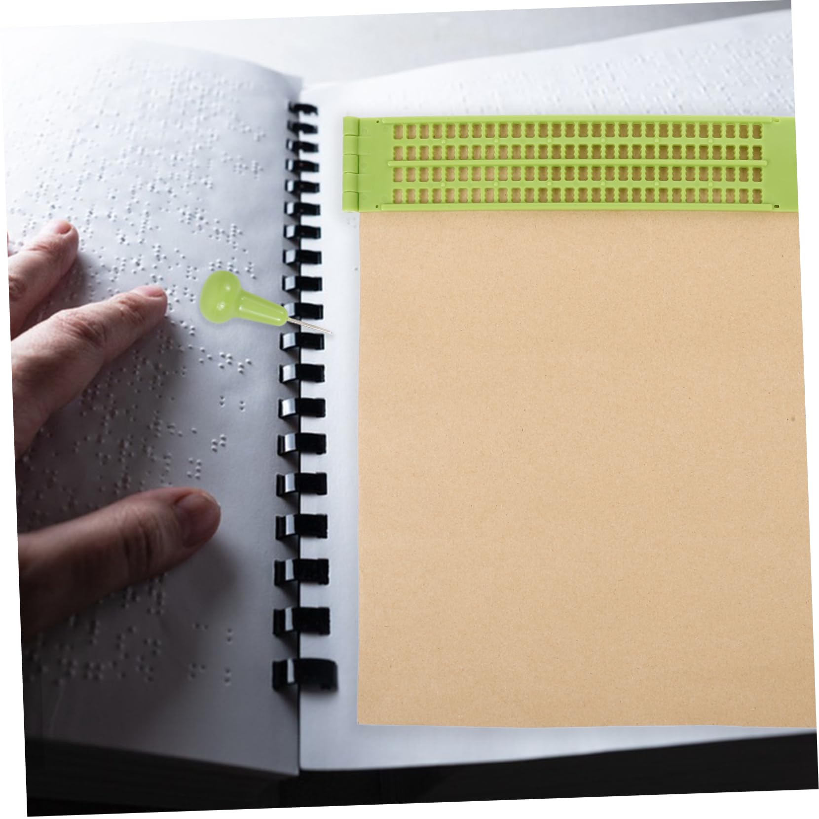 Juego De Escritura En Tablero Braille De 4 28 Hojas De Plástico Para Escribir En Braille A Ciegas Lápiz Óptico