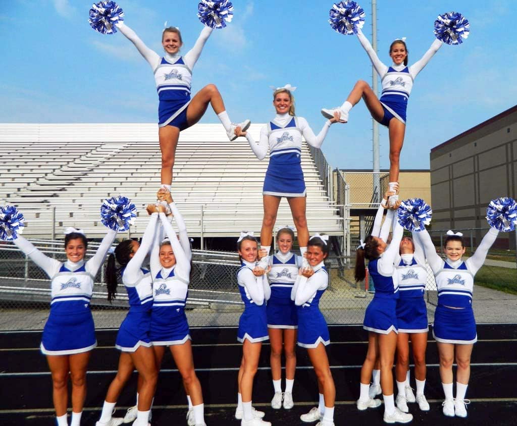 PUZINE 2 Pack 13" Cheerleading Metallic Foil & Plastic Ring Pom Poms (100g) (Black) : Sports & Outdoors