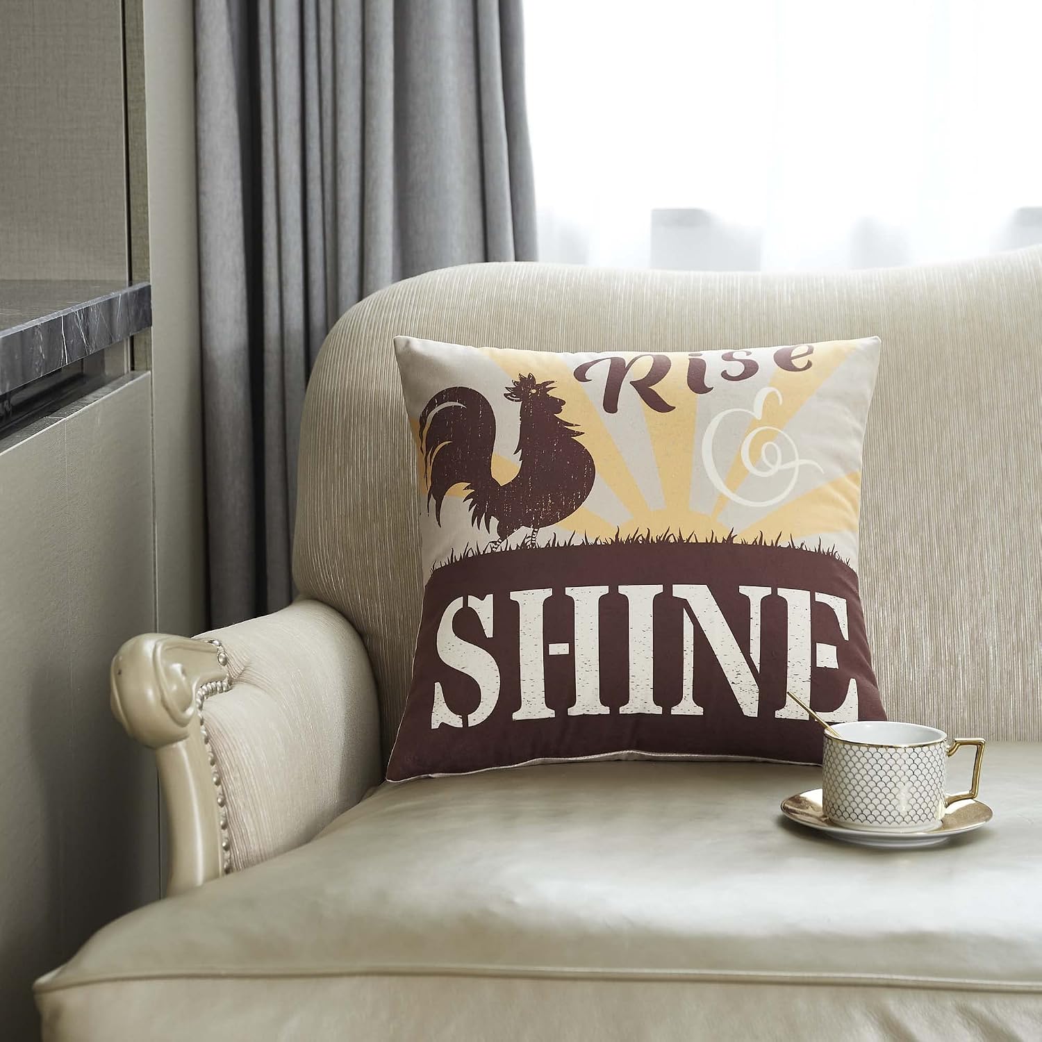 VIRAH BELLA Throw Pillow Rise and Shine Rooster - 18" x 18" Decorative Accent Pillow - Lodge & Farmhouse Couch Décor