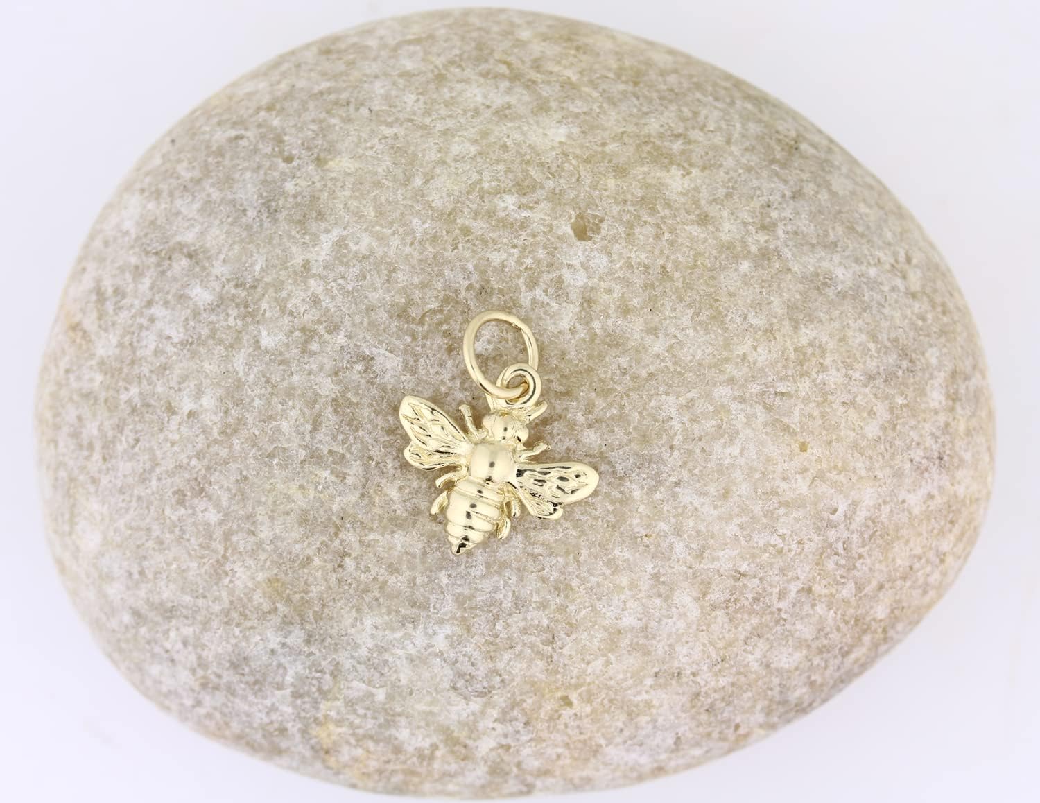 GNGJewel 14k Gold 3D Tiny Bee Queen Bee Charm Pendant Necklace