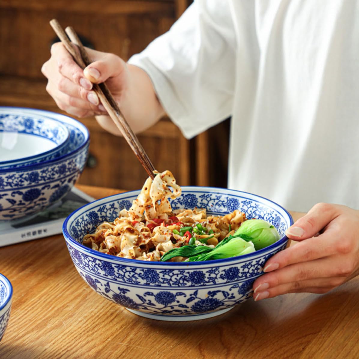 Grand Bol de Ramen en Céramique Bleue, Surface Lisse, Facile à Nettoyer