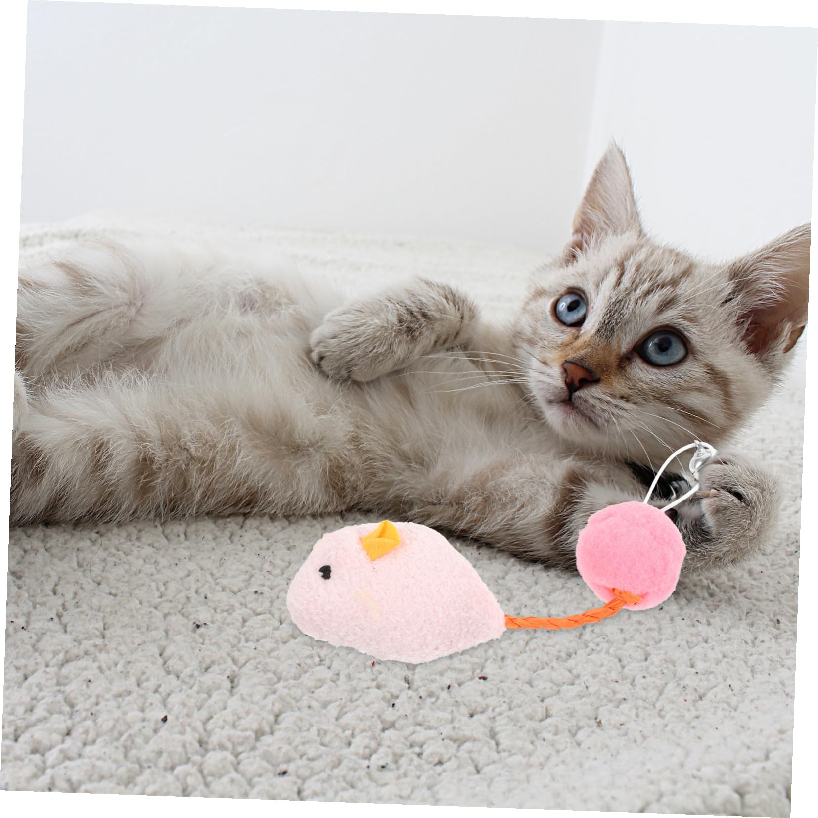 Toyvian Lot de 6 Jouets Souris en Peluche avec Clochette pour Chatons et Chats, Jouets Interactifs Vie Quotidienne, Couleurs Variées, Maintien de L'intérêt
