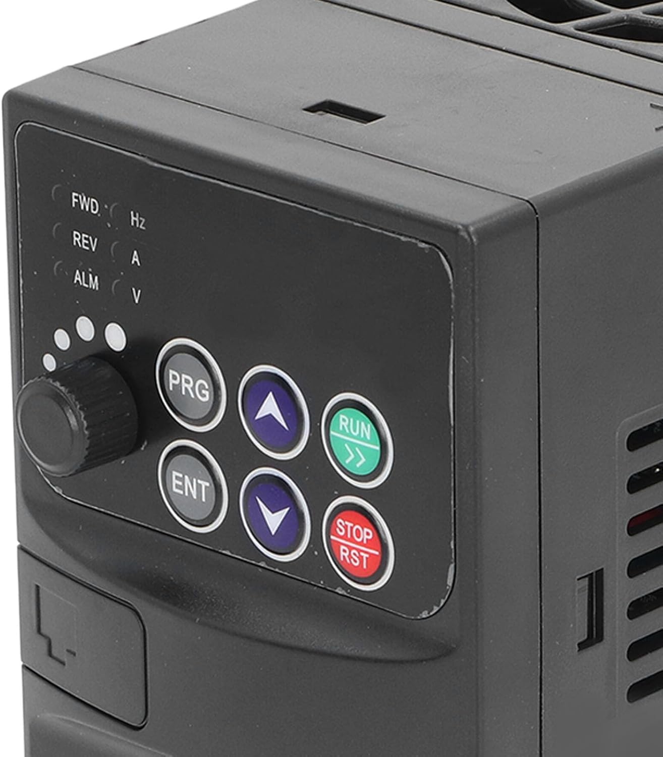 1.5KW Vector Frequency Converter 3 Phase 320460V Input 0380V Output Variable Frequency Drive Controller Industrial ABS Plastic Shell Full Patch Design for Harsh Environment