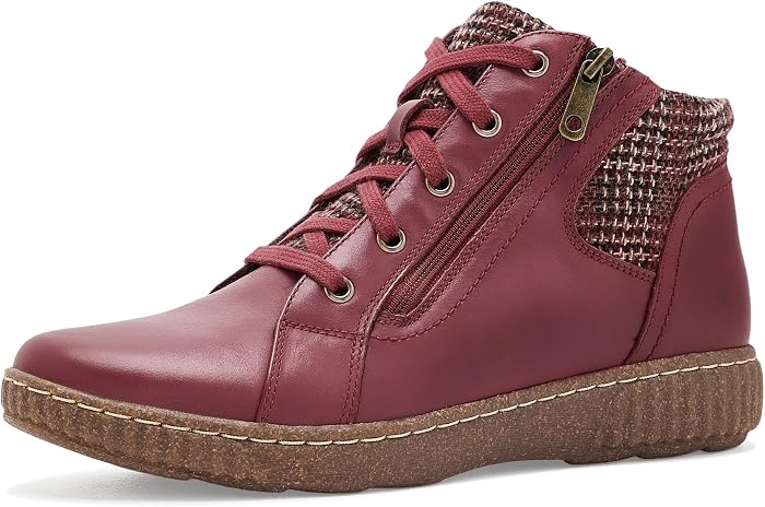 Женские кроссовки Clarks Caroline Fiana, цвет: Красный — фото 1